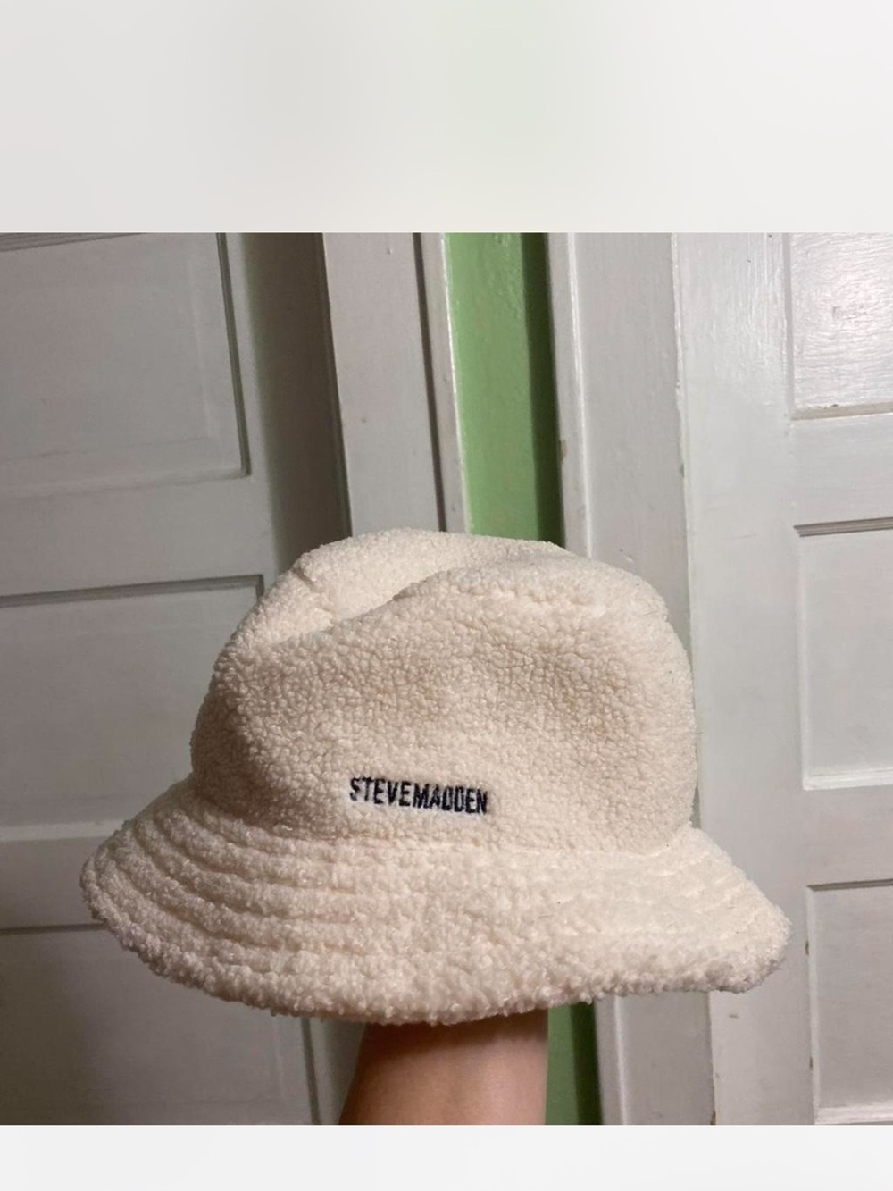 Steve Madden Cream Sherpa-Lined Bucket Hat
